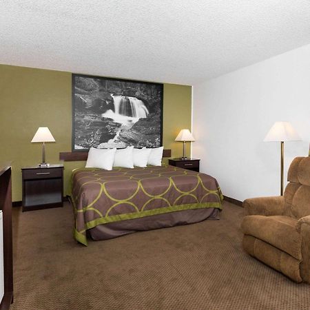 Готель Super 8 By Wyndham Missoula/Brooks Street Екстер'єр фото